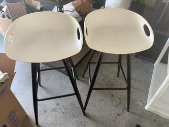 Set of 2 Modern Counter/Bar Stools – Cream & Black – $75