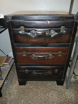 3 drawer trunk style pull Dresser side table