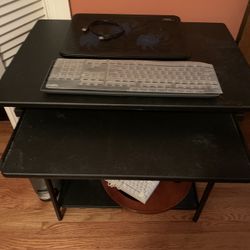 Computer desk 27 X 19 With Keyboard Pullout Shelf