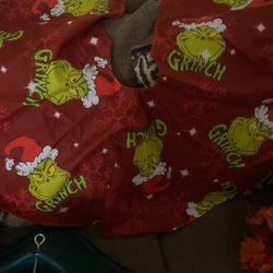 Tree Skirt Grinch