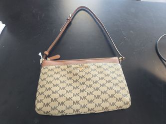 Micheal Kors purse