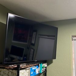 42” Samsung Smart TV With Control & Mount