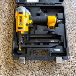 New Dewalt 16G Straight Finish Nailer