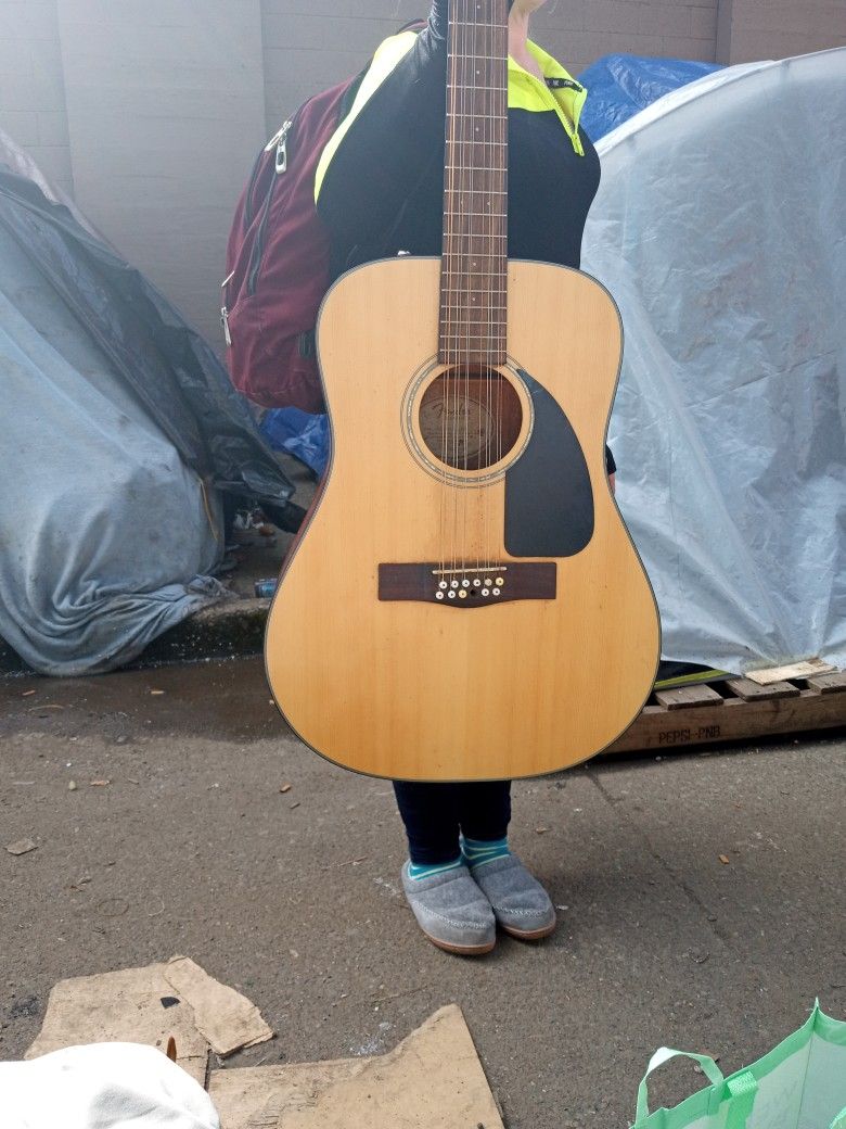 12 String Fender CD 100