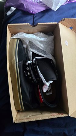 Vans Chukka Low Size 10