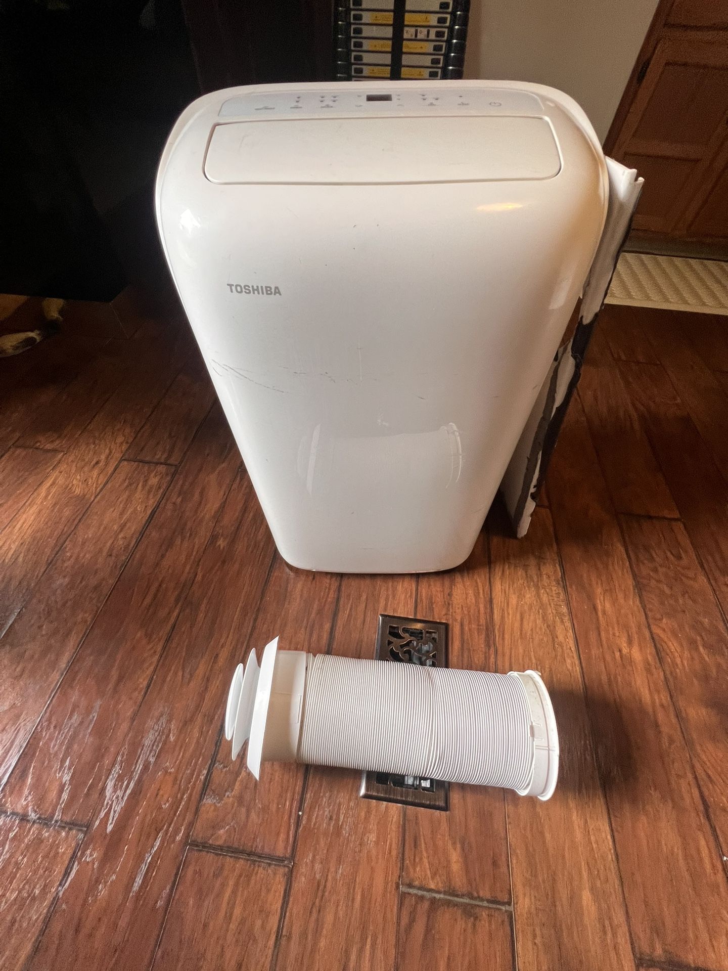 Toshiba 12000 BTU Ac Dehumidifier