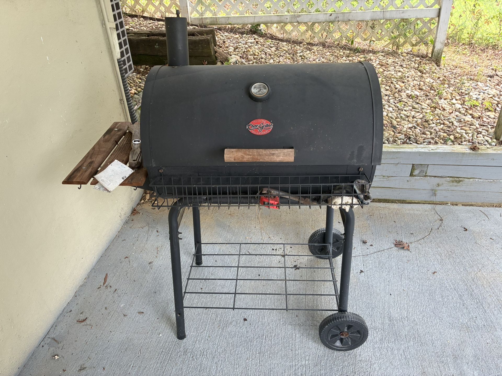 Grill/Smoker