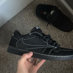 Travis Scott X Jordan 1 Low Phantoms