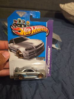 Hot Wheels Nissan Skyline GT-R ZAMAC HW Showroom