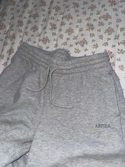 Aritzia Sweatpants