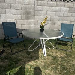 Patio Table With 2 Chairs 