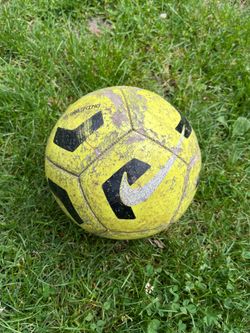 Nike Soccer Ball / Size 5