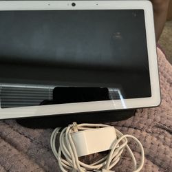 Google Smart Display With Charger And Speaker