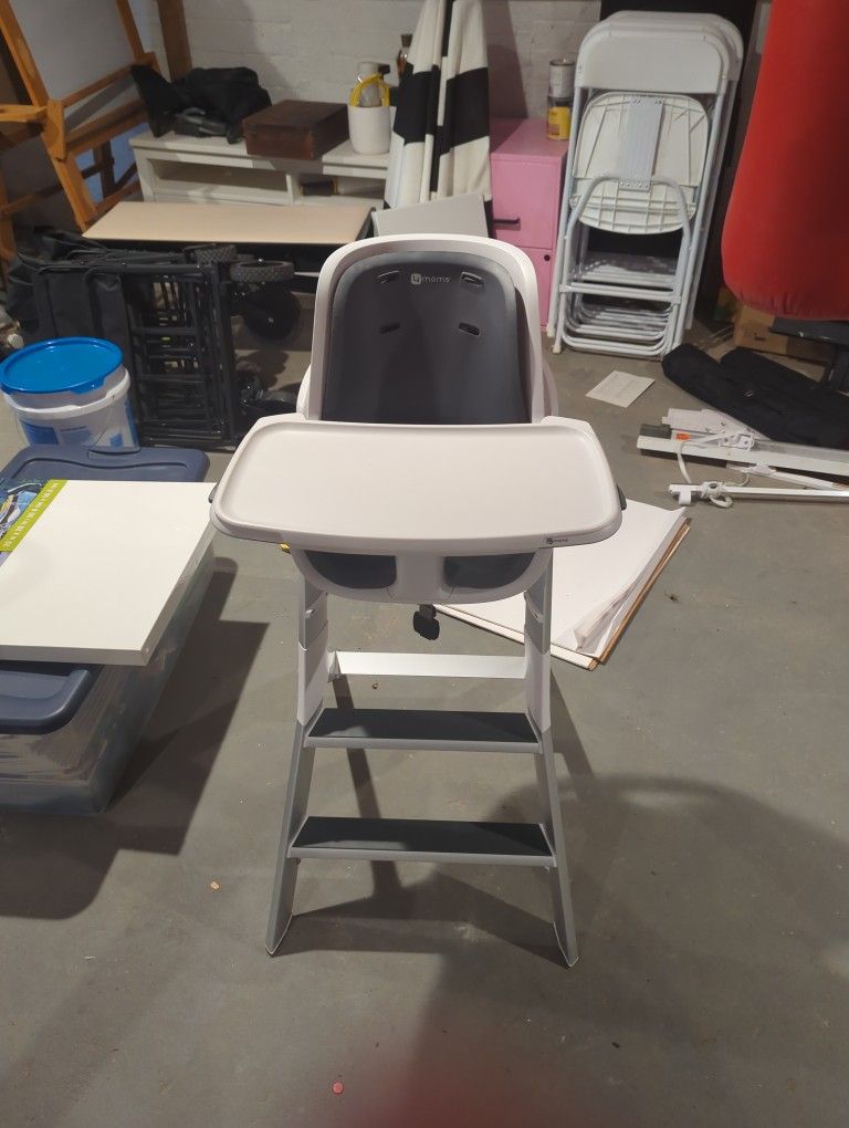 4 Moms Connect High Chair