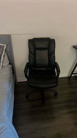 Computer desk chair