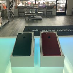 iPhone 7 128GB Fully Unlocked - Red/Black