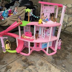 Barbie Doll House 