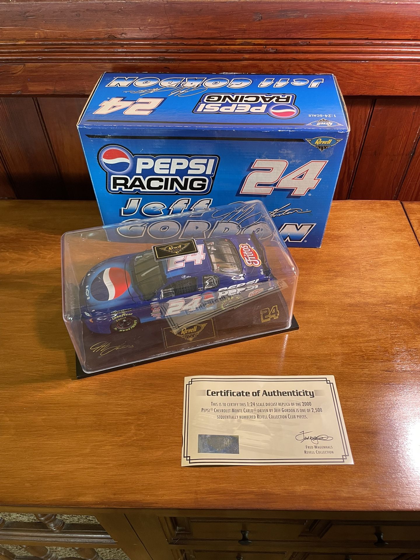 Jeff Gordon Revell Pepsi #24 1:24 Scale