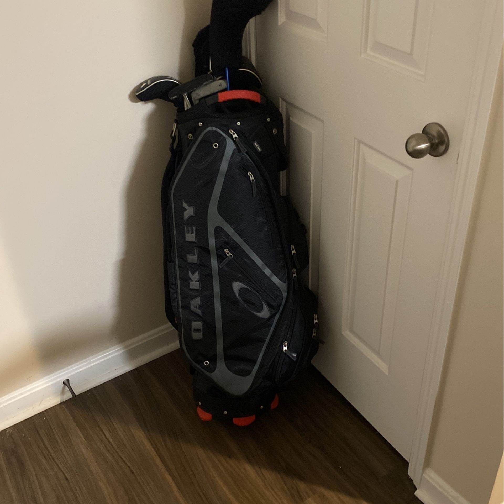 Oakley Bag/Various Clubs