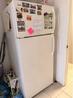Frigidaire Fridge
