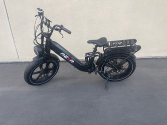 REVR CM7 E-Bike