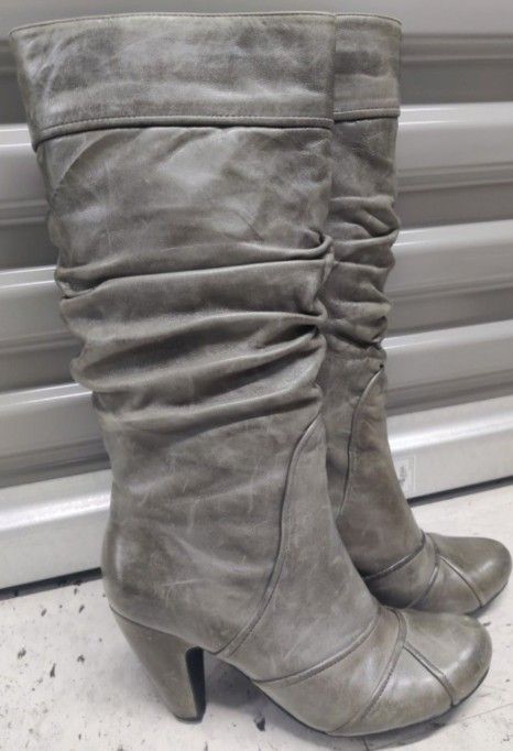 Leather Boots. Size 7. Miz Mooz Brand.
