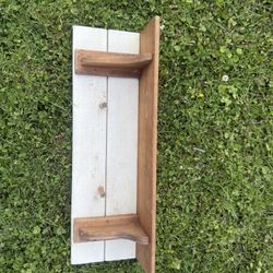 Country Shelf 
