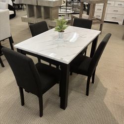 5pc Dining Room Table Set 