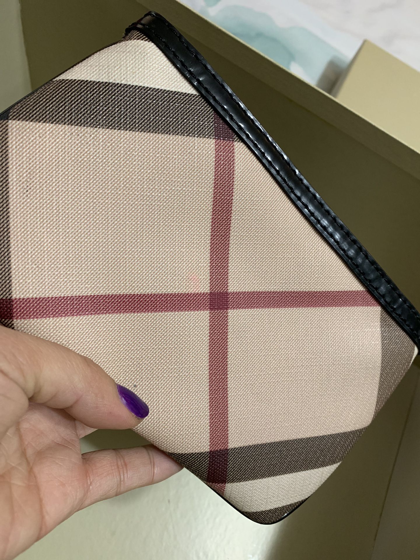 Burberry wrist wallet