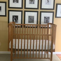 Childcraft Vintage Baby Crib