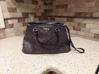 Coach, medium-sized purse brown