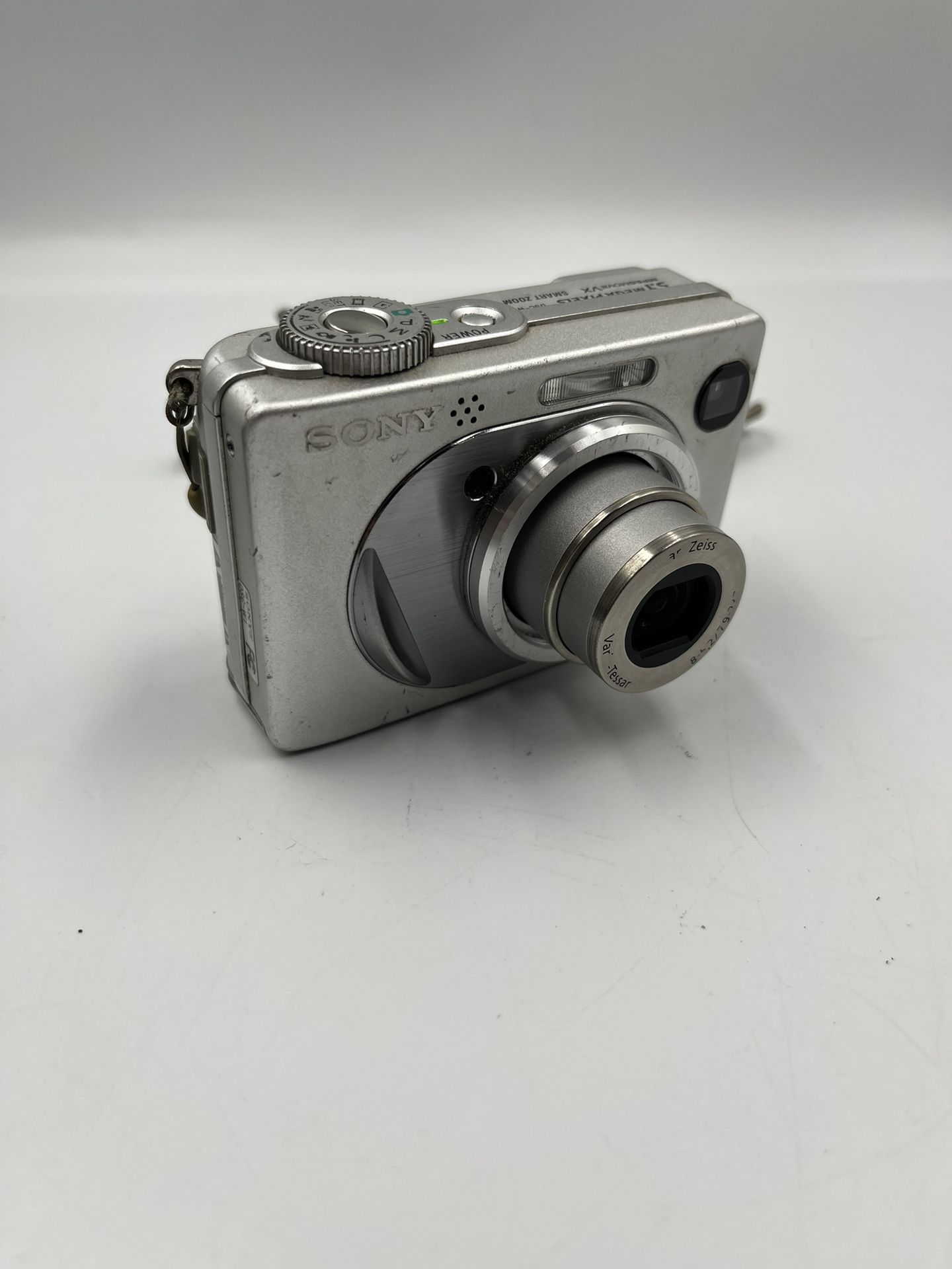 Sony Cybershot DSCW1 5MP Digital Camera with DSC-W1 2 GB