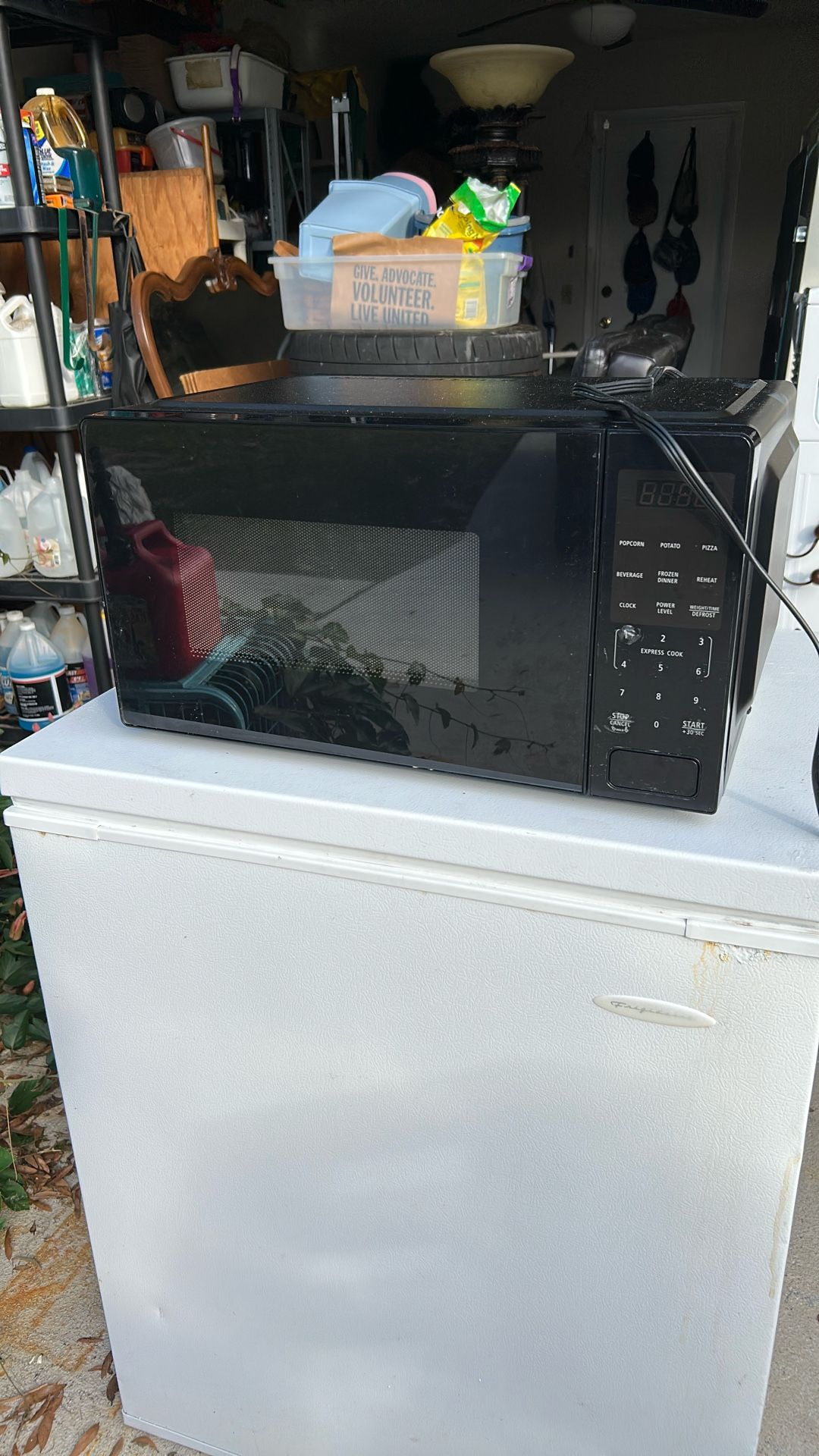Countertop microwave