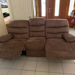 Sofá reclinable y juego de sillones
