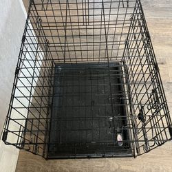 Dog Crate/ Kennel 24x18x19