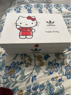 Adidas hello Kitty gazelle’s