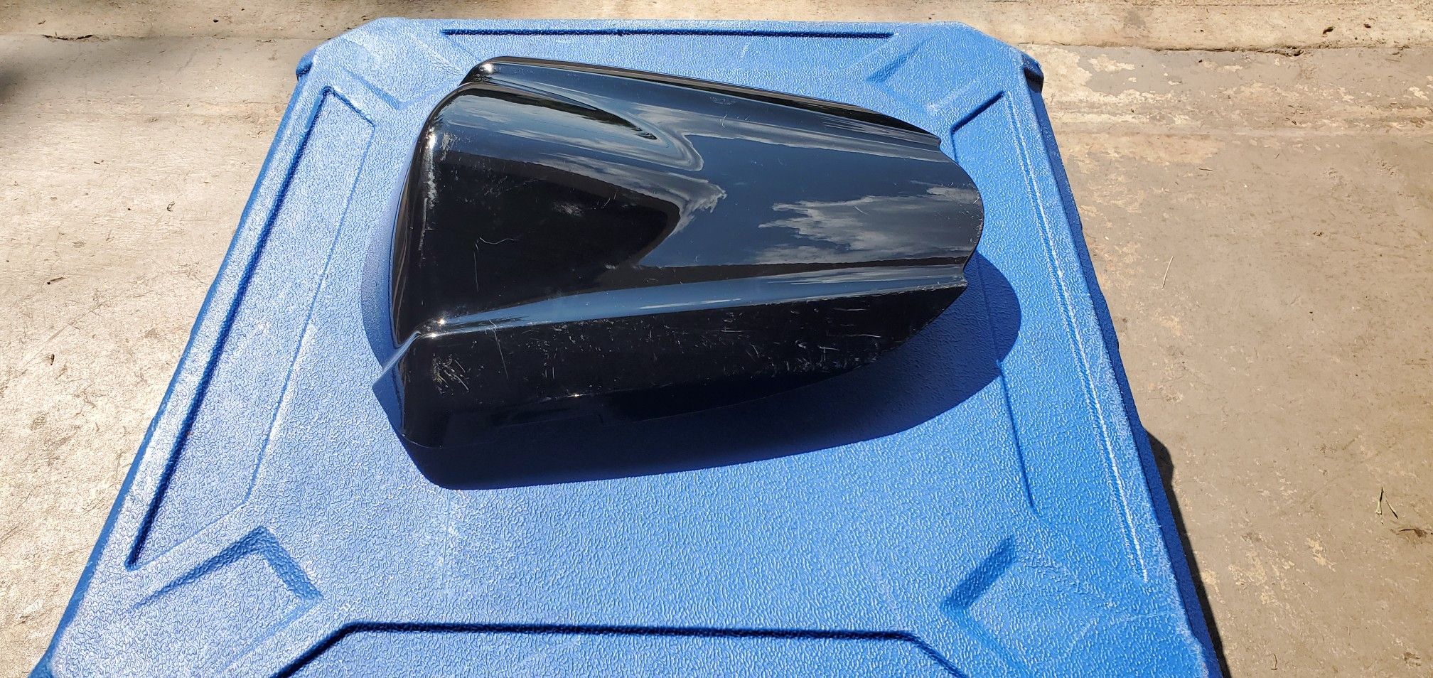 2007 suzuki rear seat cover