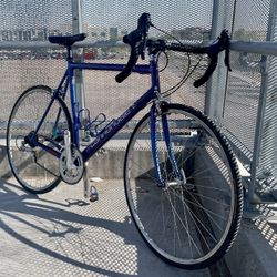 Cannondale R500 Road Bike - 56 cm