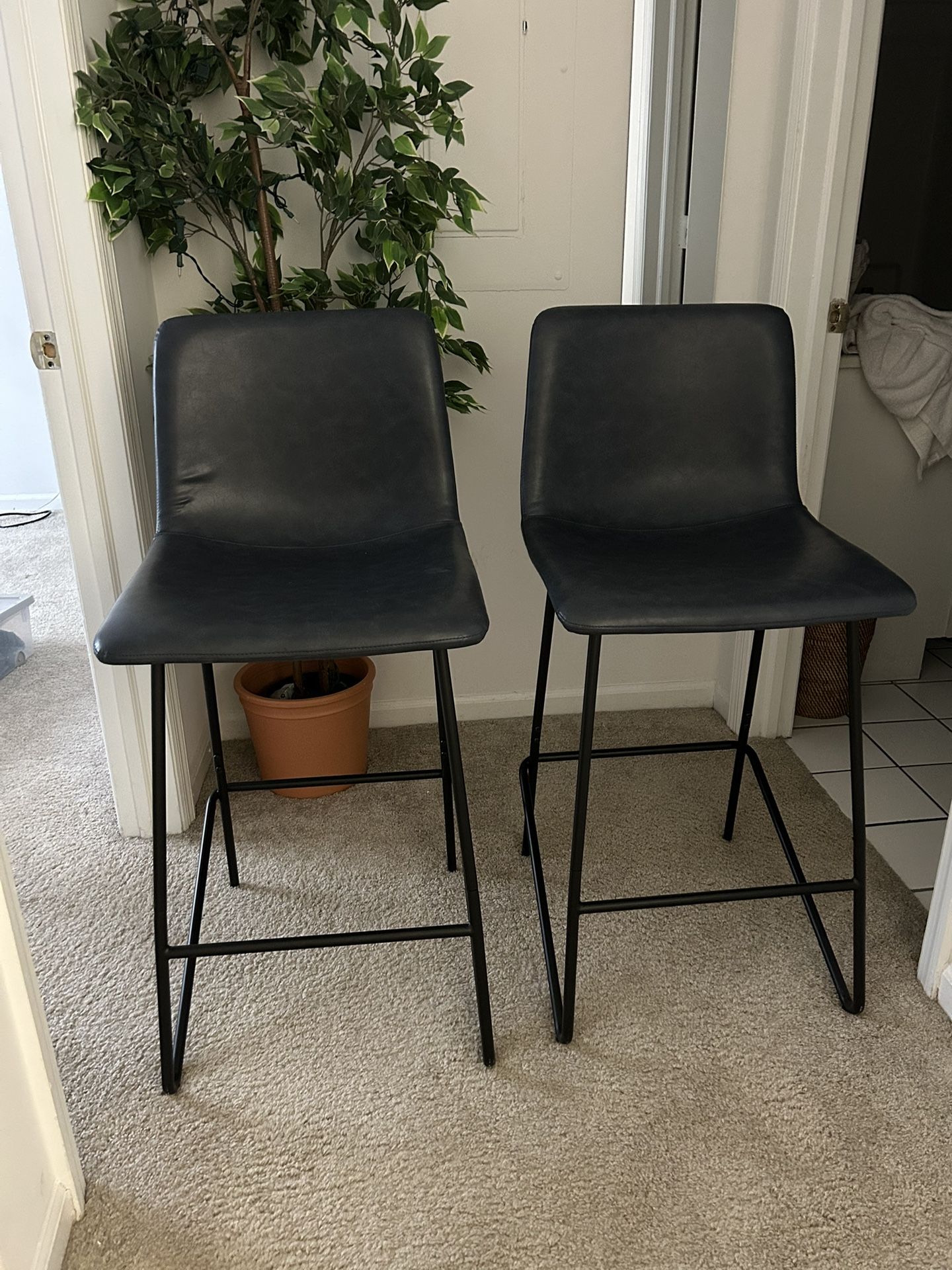 26 Inch Blue Barstools