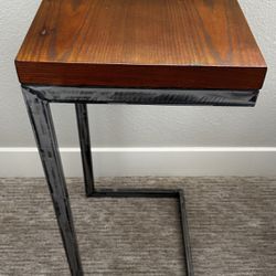 End table/TV Tray