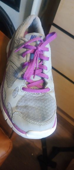 Nike women's sz 6