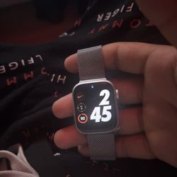 Apple Watch Series 8