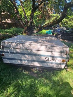 Camper trailer