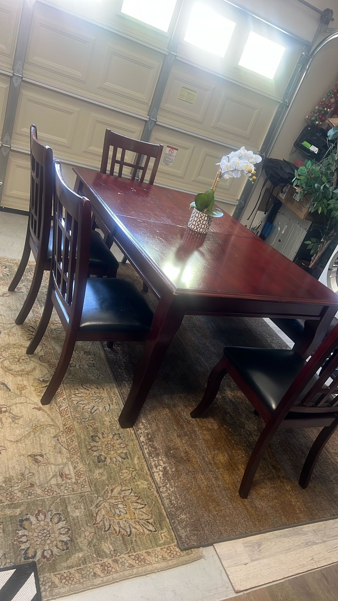 Dining Room Table With Chairs