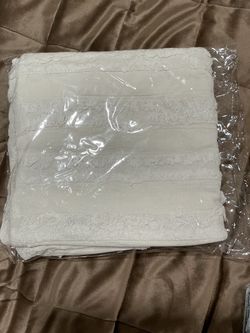 2 Pillowcases