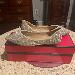 Pearl Silver Flats