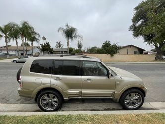 2001 Mitsubishi Montero