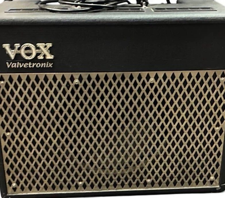 Vox Valvetronic Guitar Amp