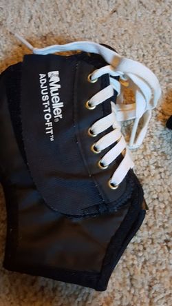 Athletic gear ankle/ knee brace