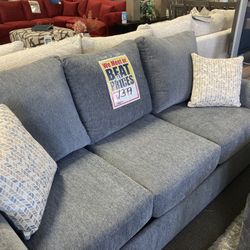 Beautiful Sleeper Sofa 🎉☺️ Simple Financing Options 😁free Delivery 📦